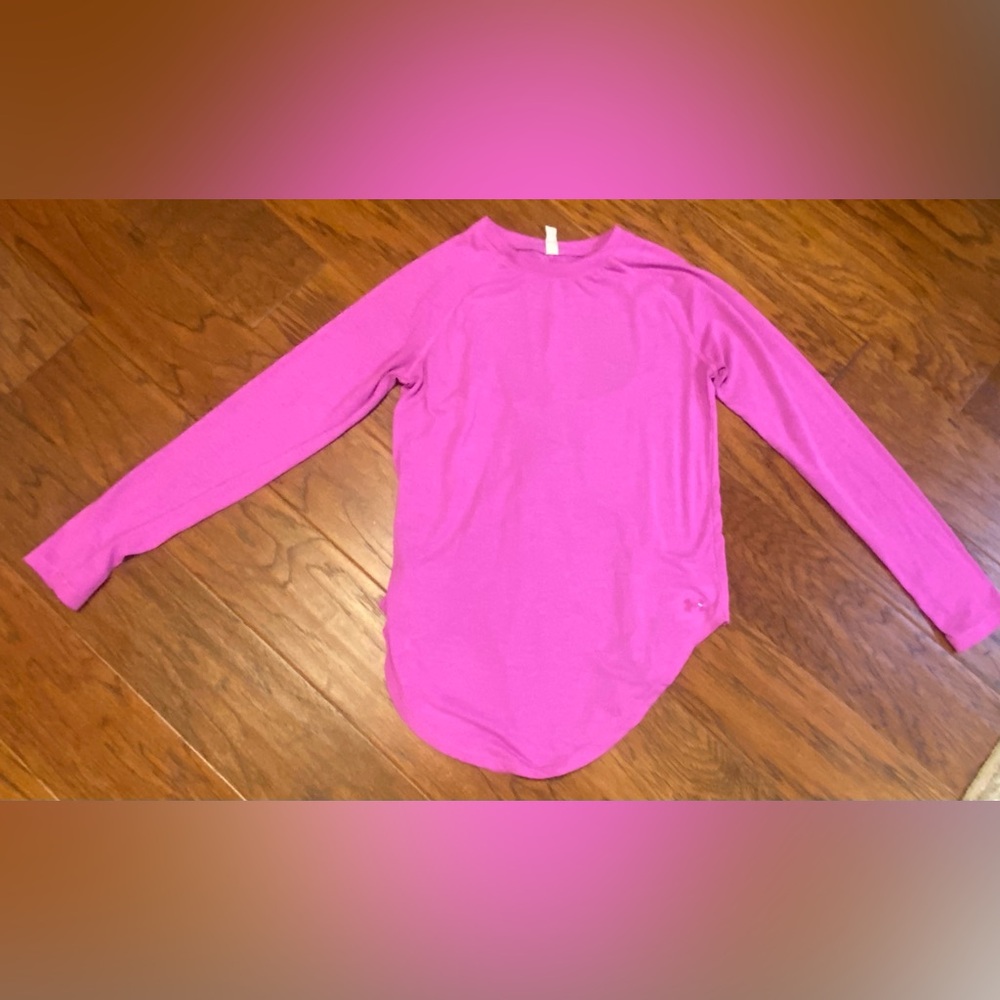 Under Armour Women's Long Sleeve‎ Tunic With Open Back Design